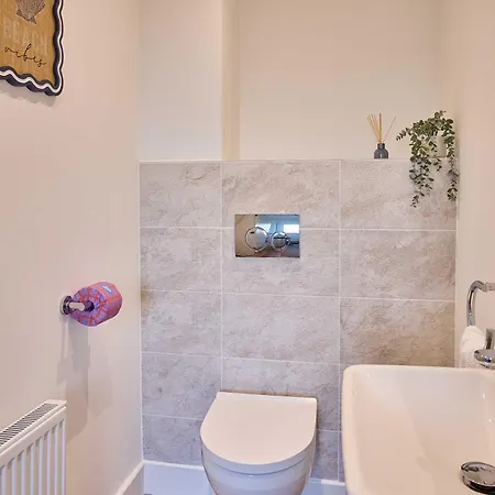 Host & - Abbey View House Whitby