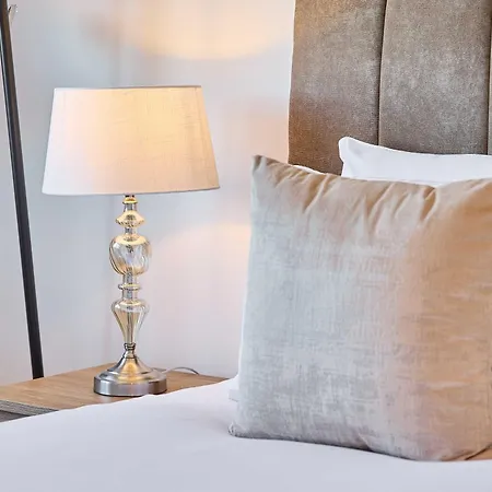 Host & - Abbey View House Tatil Evi