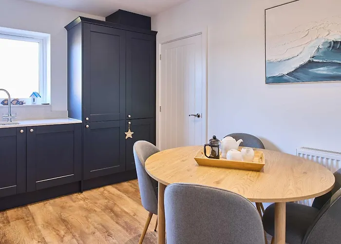 Host & - Abbey View House *